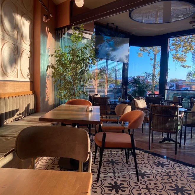 5 Restorantet më të Mira në Vlorë, Shqipëri, Udhëzuesi 2026