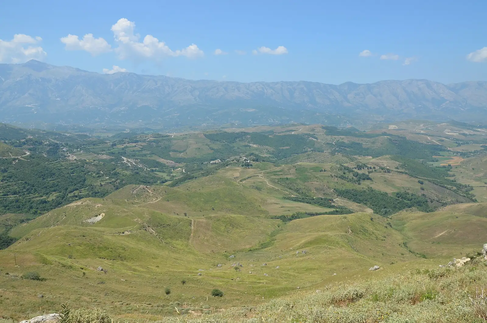 Peizazhi i luginës parë nga Amantia